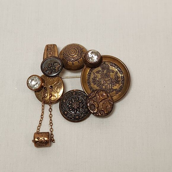 Fashion‎ Brooch Brass Buttons Circles Clear Accents - Picture 1 of 3